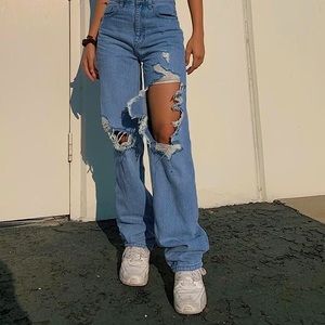 boyfriend jeans I only used once but they cute!!